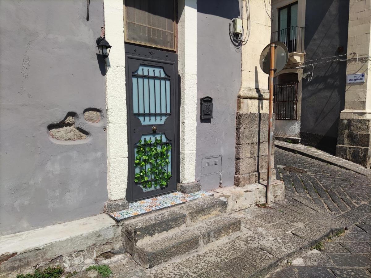 Вилла La Casa Doro Катания Экстерьер фото
